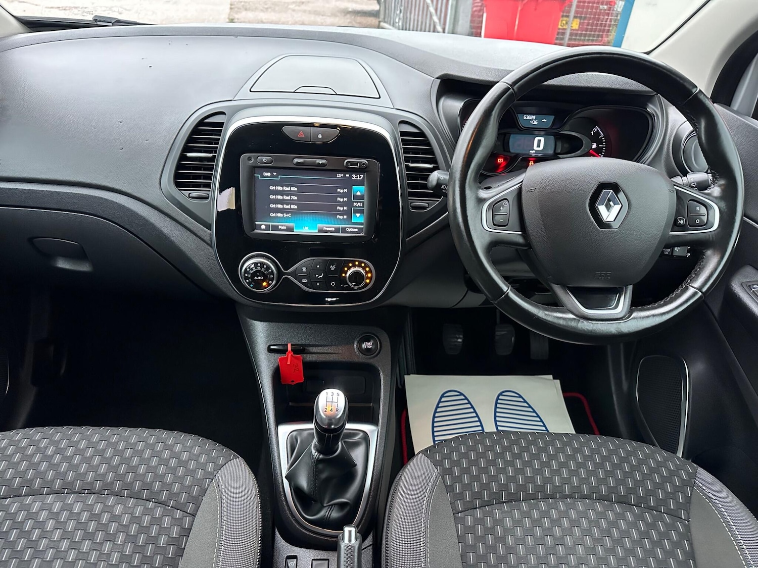 Used Renault Captur 2018 for sale - 76592169: Photo 11