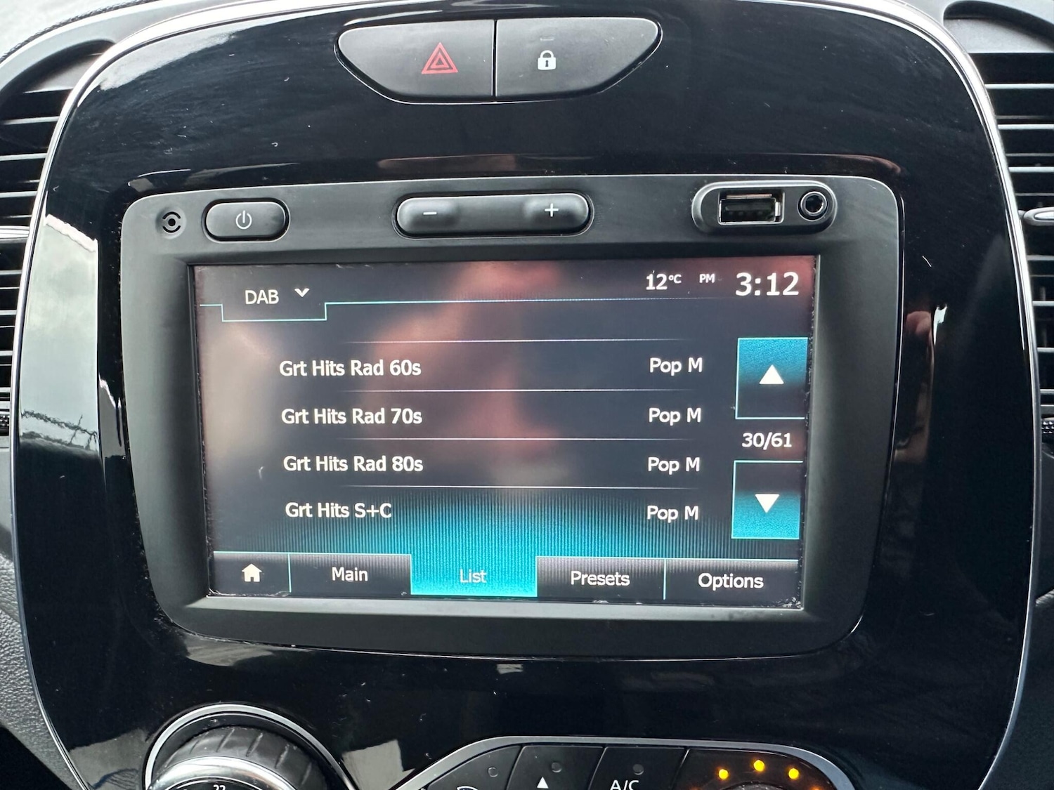 Used Renault Captur 2018 for sale - 76592169: Photo 17