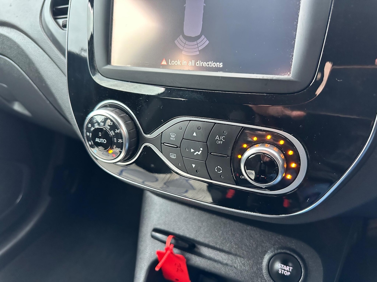 Used Renault Captur 2018 for sale - 76592169: Photo 26