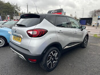Used Renault Captur 2018 for sale - 76592169: Photo