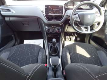 Used Peugeot 2008 2018 for sale - 74653641: Photo