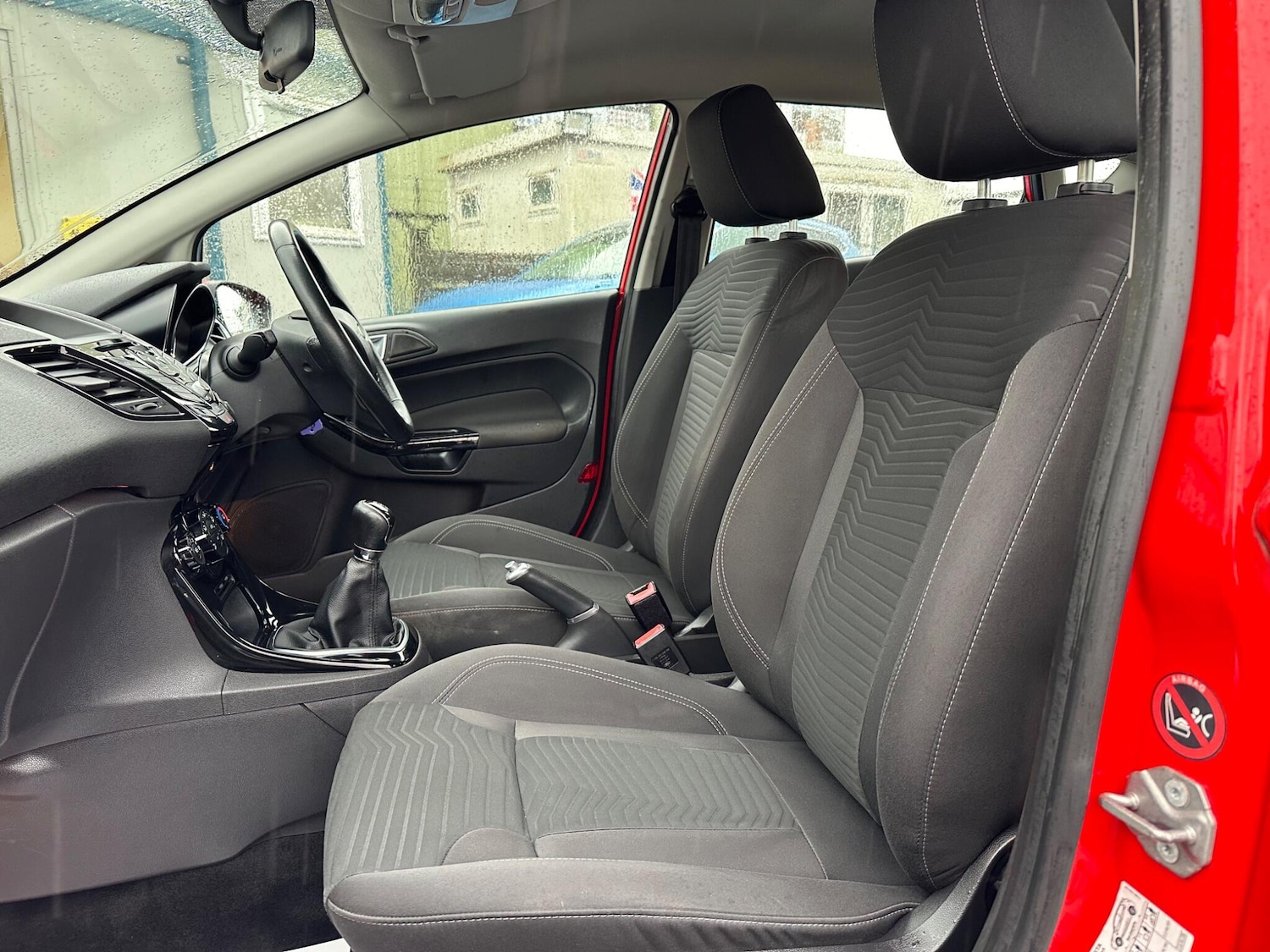 Used Ford Fiesta 2015 for sale - 76824508: Photo 28