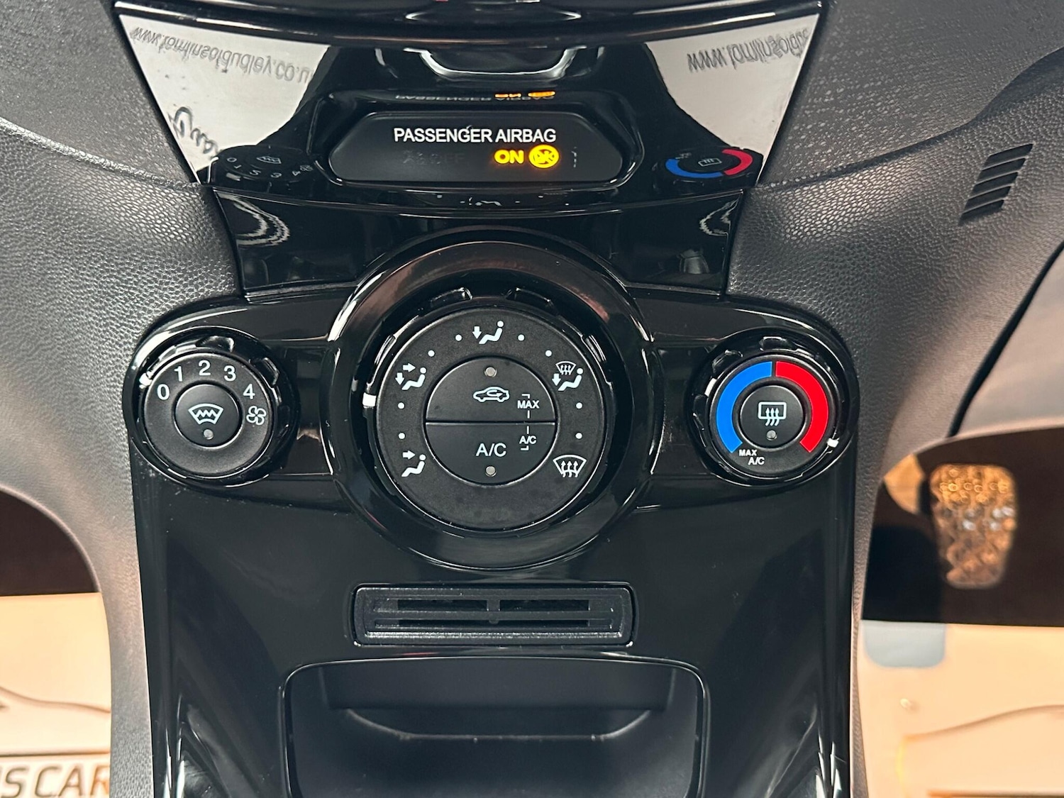 Used Ford Fiesta 2015 for sale - 76824508: Photo 29