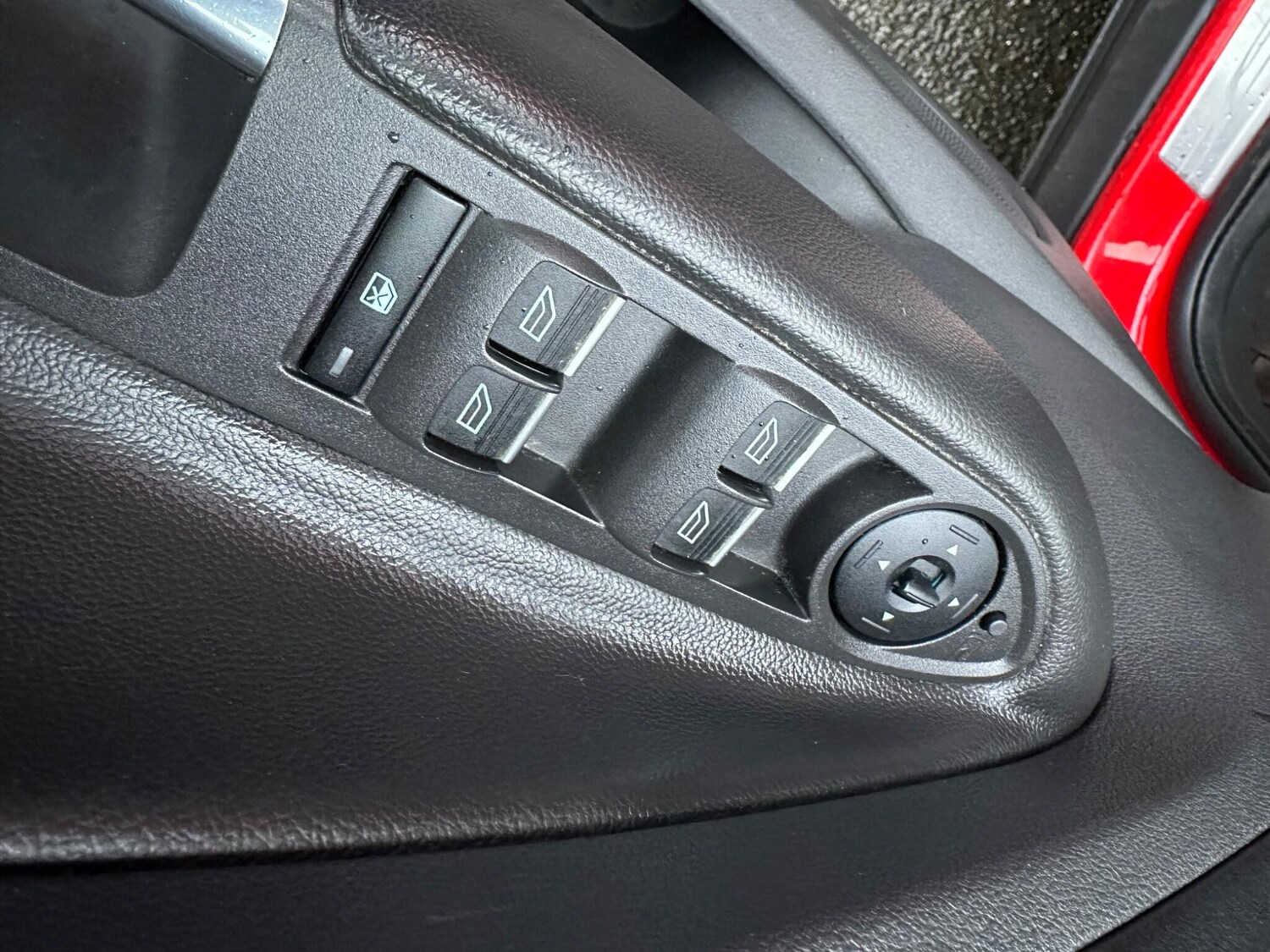 Used Ford Kuga 2015 for sale - 77478986: Photo 26