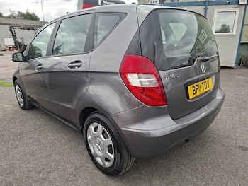 Used Mercedes-Benz A-Class 2011 for sale - 75658541: Photo