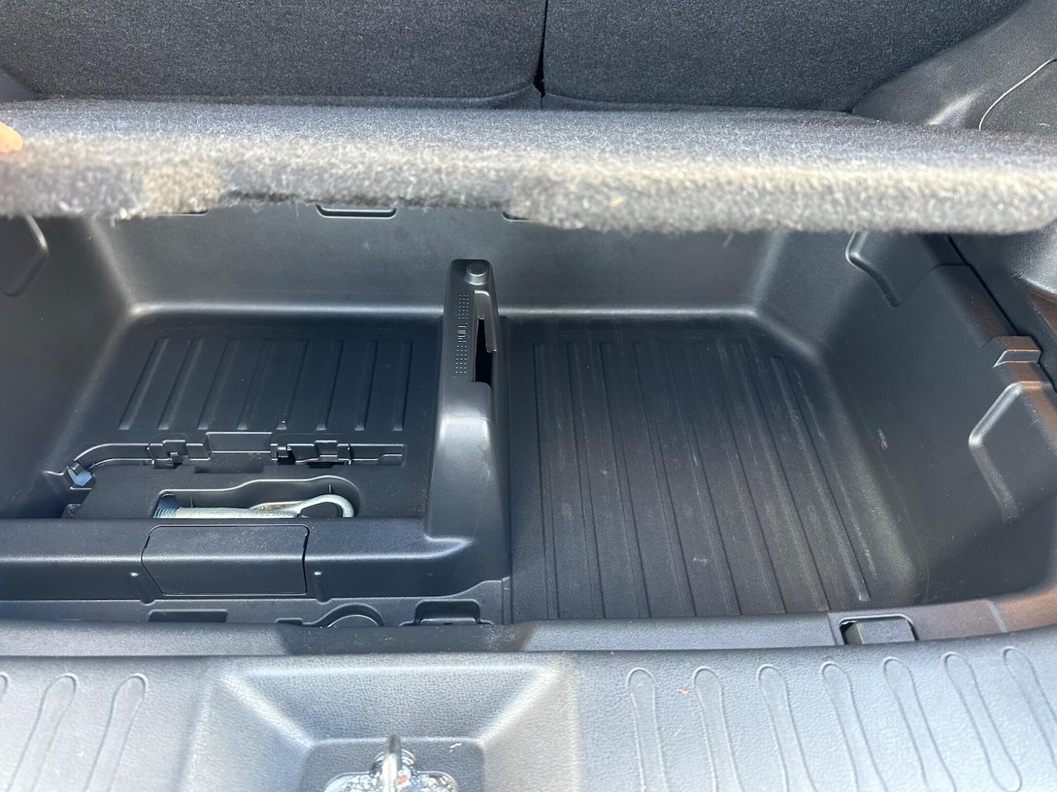 Used Nissan Juke 2012 for sale - 76994093: Photo 26