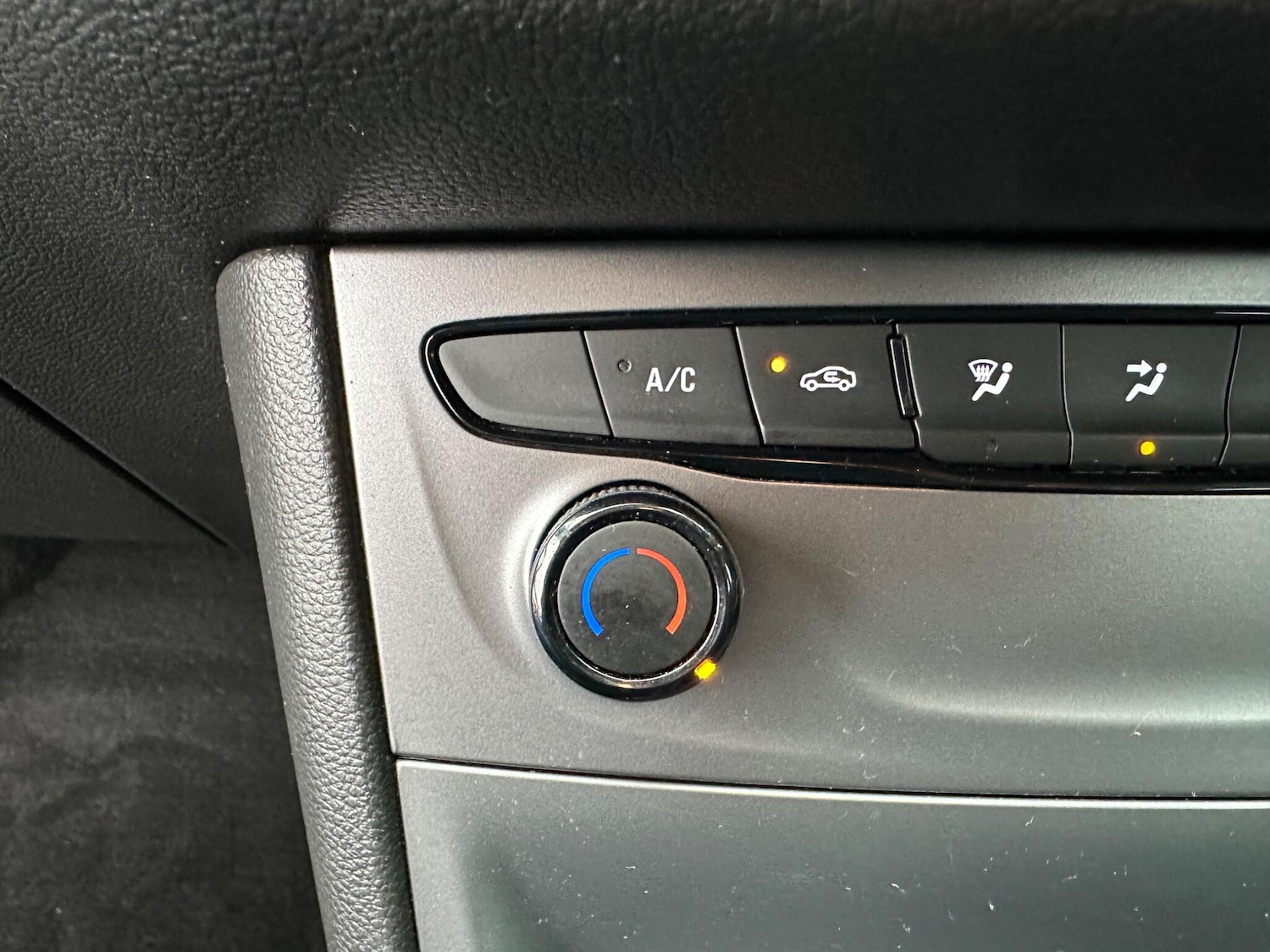 Used Vauxhall Astra 2018 for sale - 76472618: Photo 22