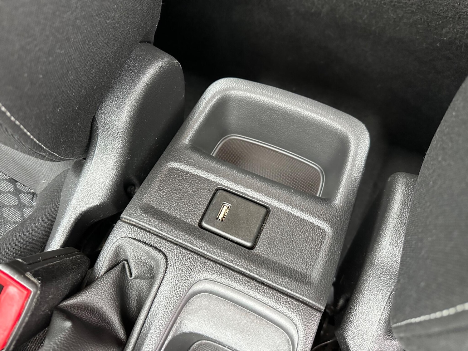 Used Vauxhall Astra 2018 for sale - 76472618: Photo 23