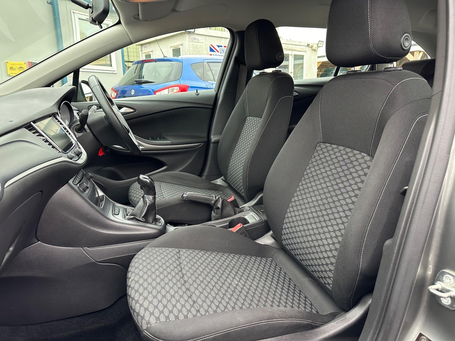 Used Vauxhall Astra 2018 for sale - 76472618: Photo 32