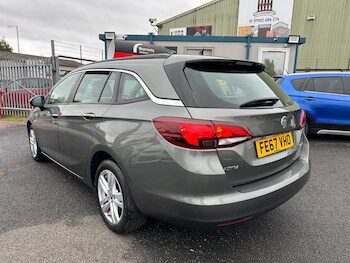 Used Vauxhall Astra 2018 for sale - 76472618: Photo