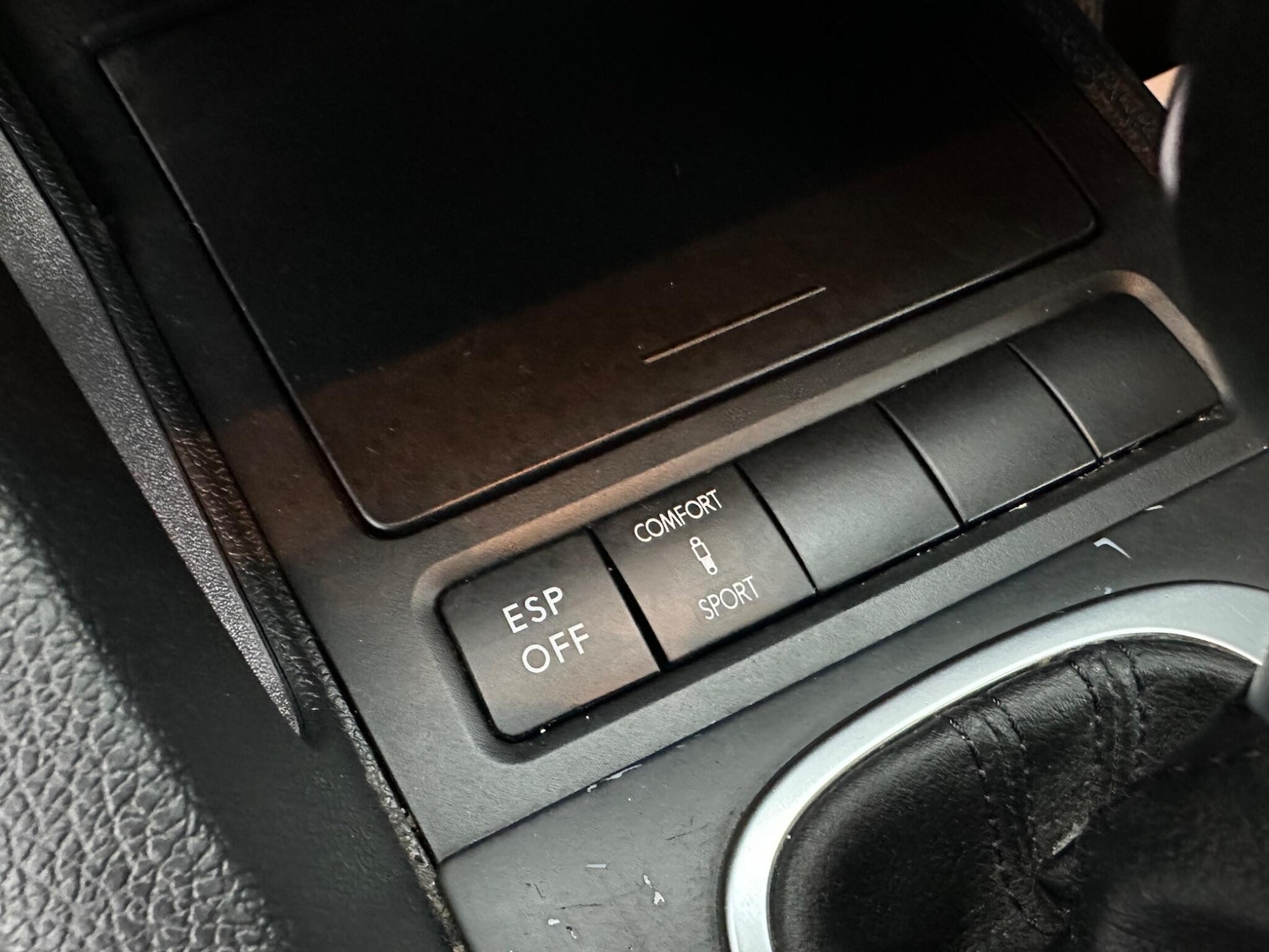 Used Volkswagen Scirocco 2010 for sale - 77155635: Photo 16