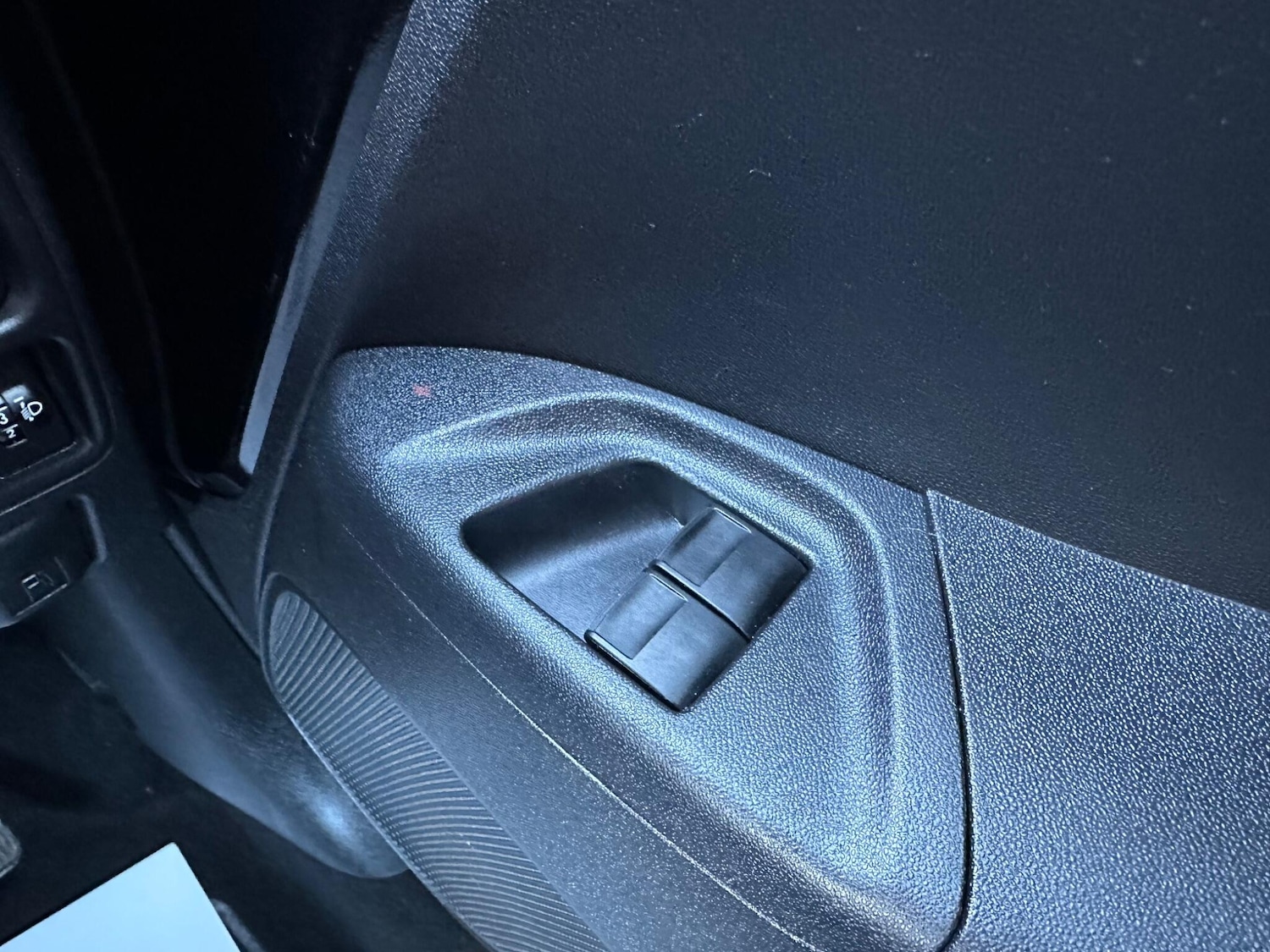 Used Toyota AYGO 2015 for sale - 76645954: Photo 17