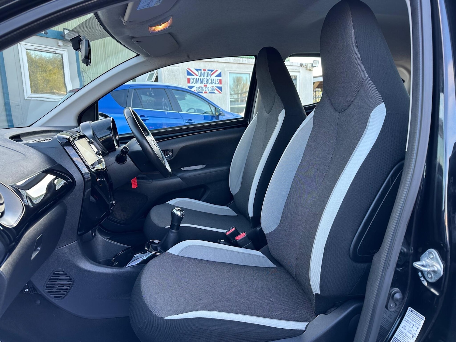 Used Toyota AYGO 2015 for sale - 76645954: Photo 28