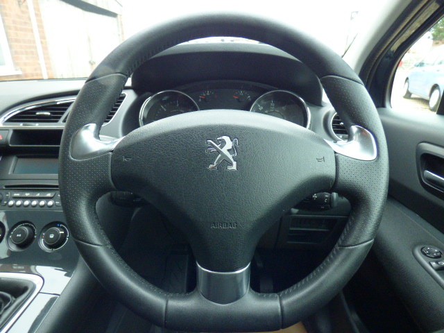 Used Peugeot 3008 2015 for sale - 76713034: Photo 14