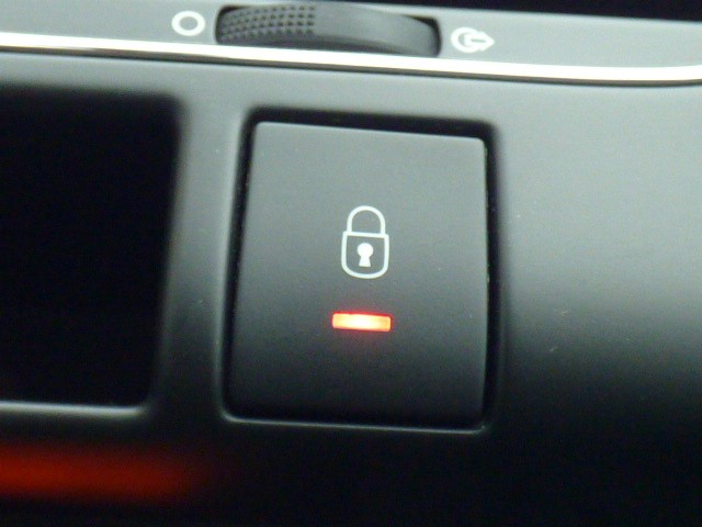 Used Peugeot 3008 2015 for sale - 76713034: Photo 23