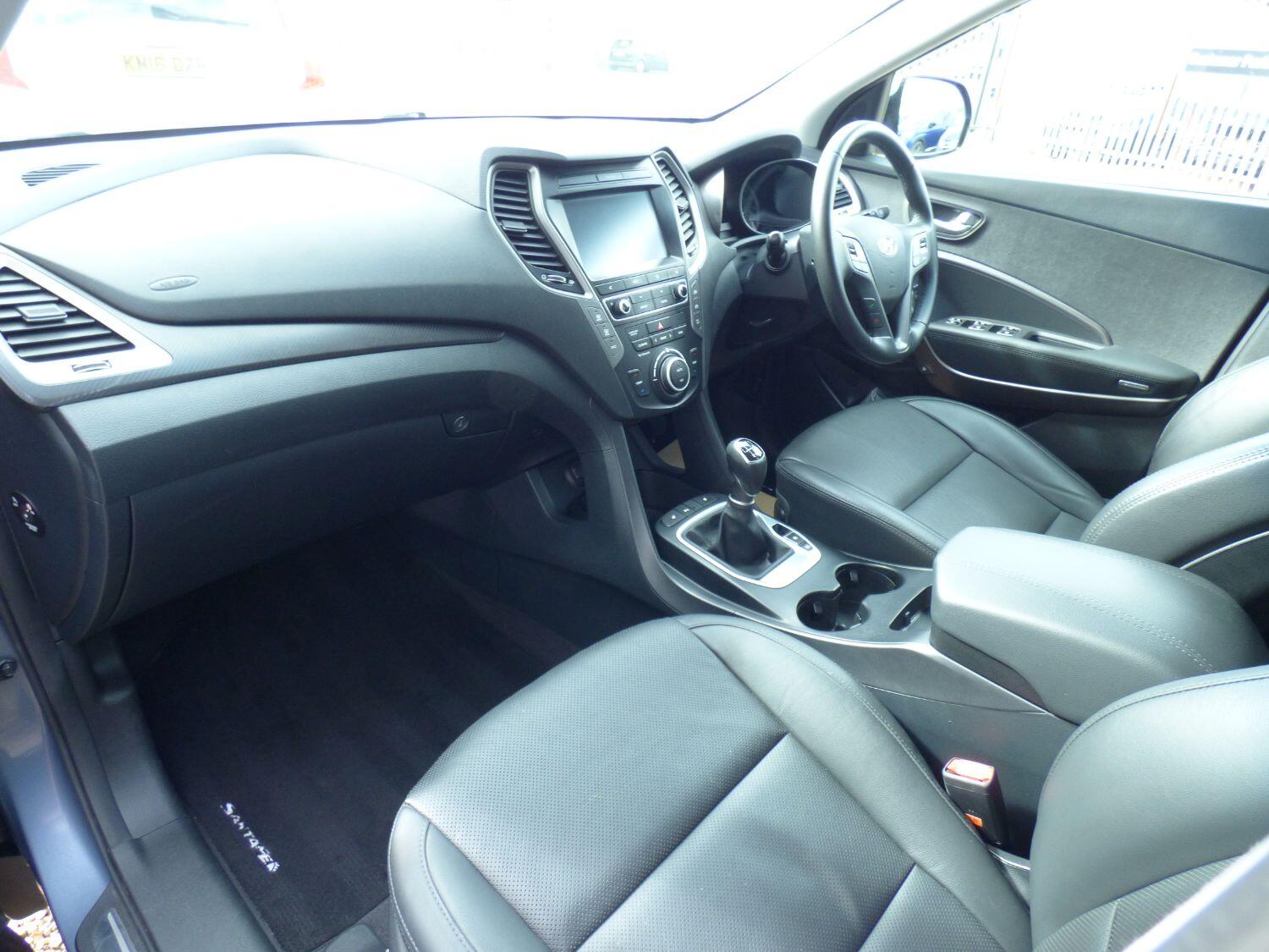 Used Hyundai Santa Fe 2016 for sale - 76794492: Photo 12