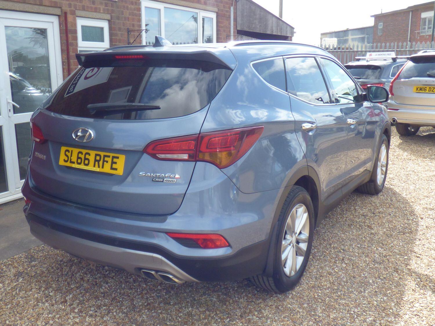 Used Hyundai Santa Fe 2016 for sale - 76794492: Photo 17