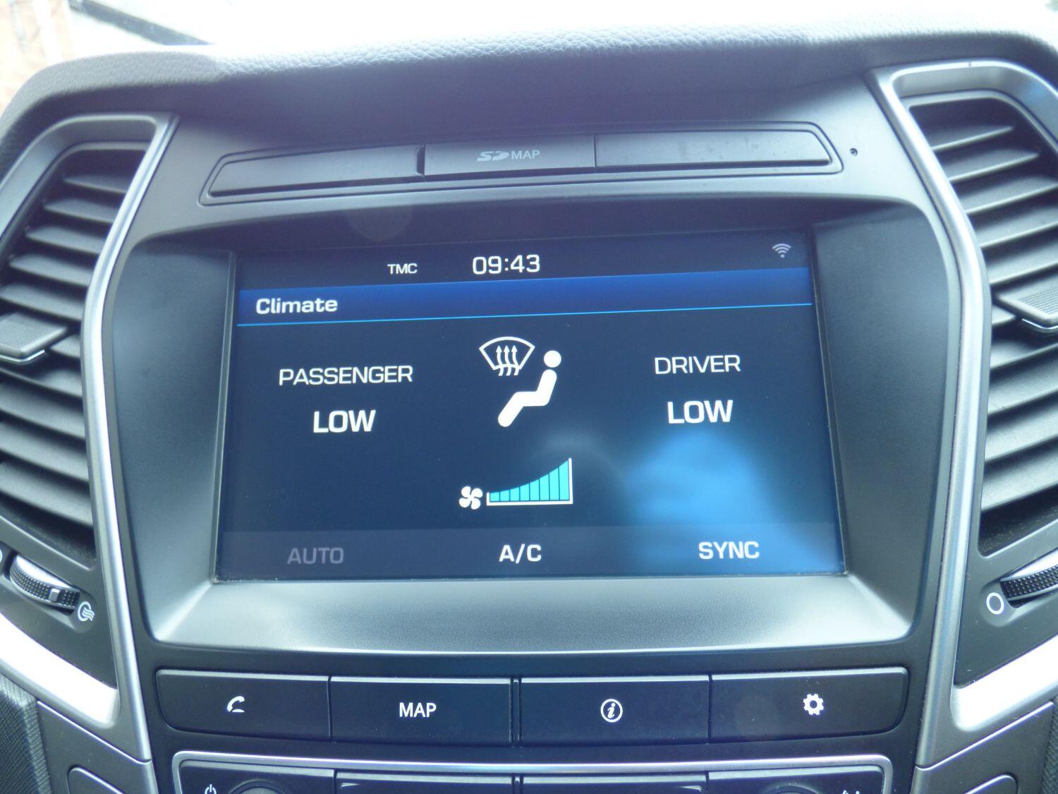 Used Hyundai Santa Fe 2016 for sale - 76794492: Photo 20