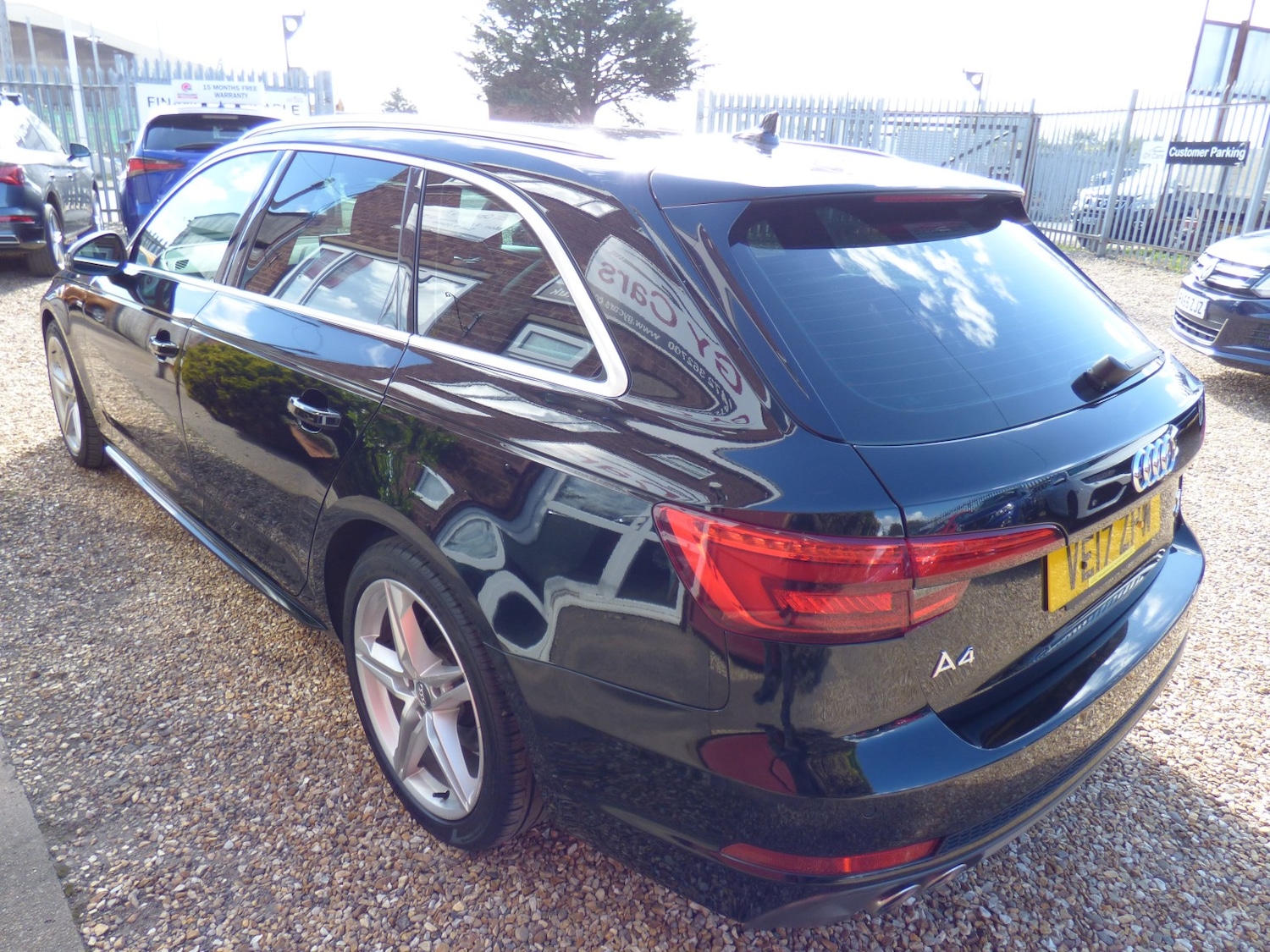 Used Audi A4 2017 for sale - 76712578: Photo 6