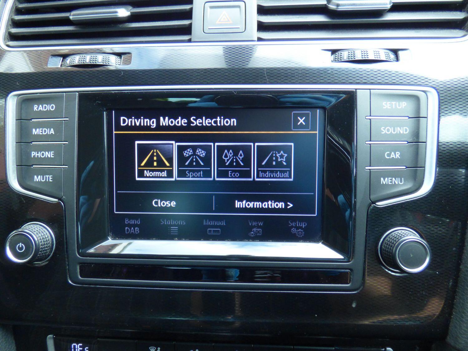 Used Volkswagen Golf 2015 for sale - 76712573: Photo 20