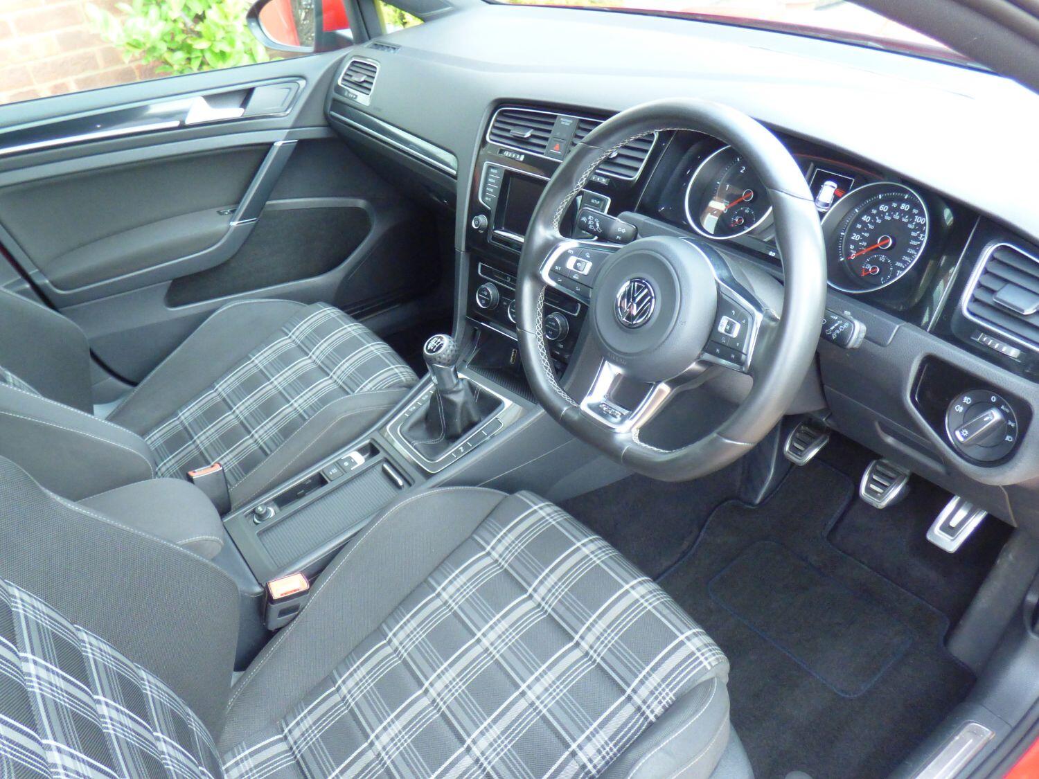 Used Volkswagen Golf 2015 for sale - 76712573: Photo 7