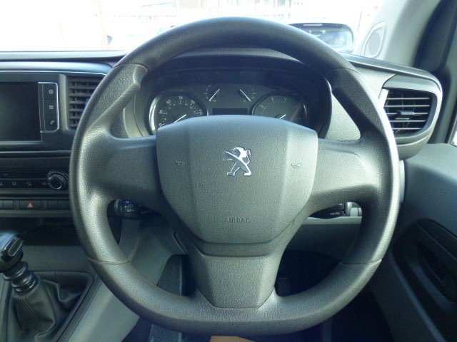 Used Peugeot Expert 2022 for sale - 77836902: Photo 17