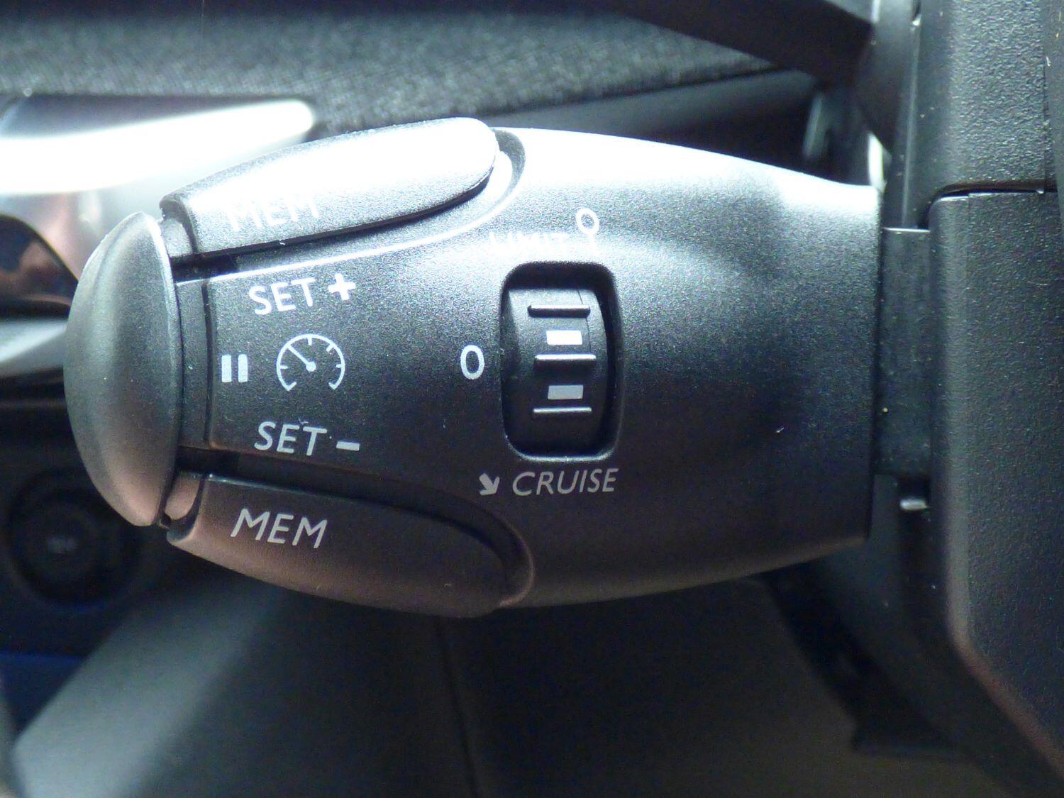 Used Peugeot 3008 2018 for sale - 77464893: Photo 23