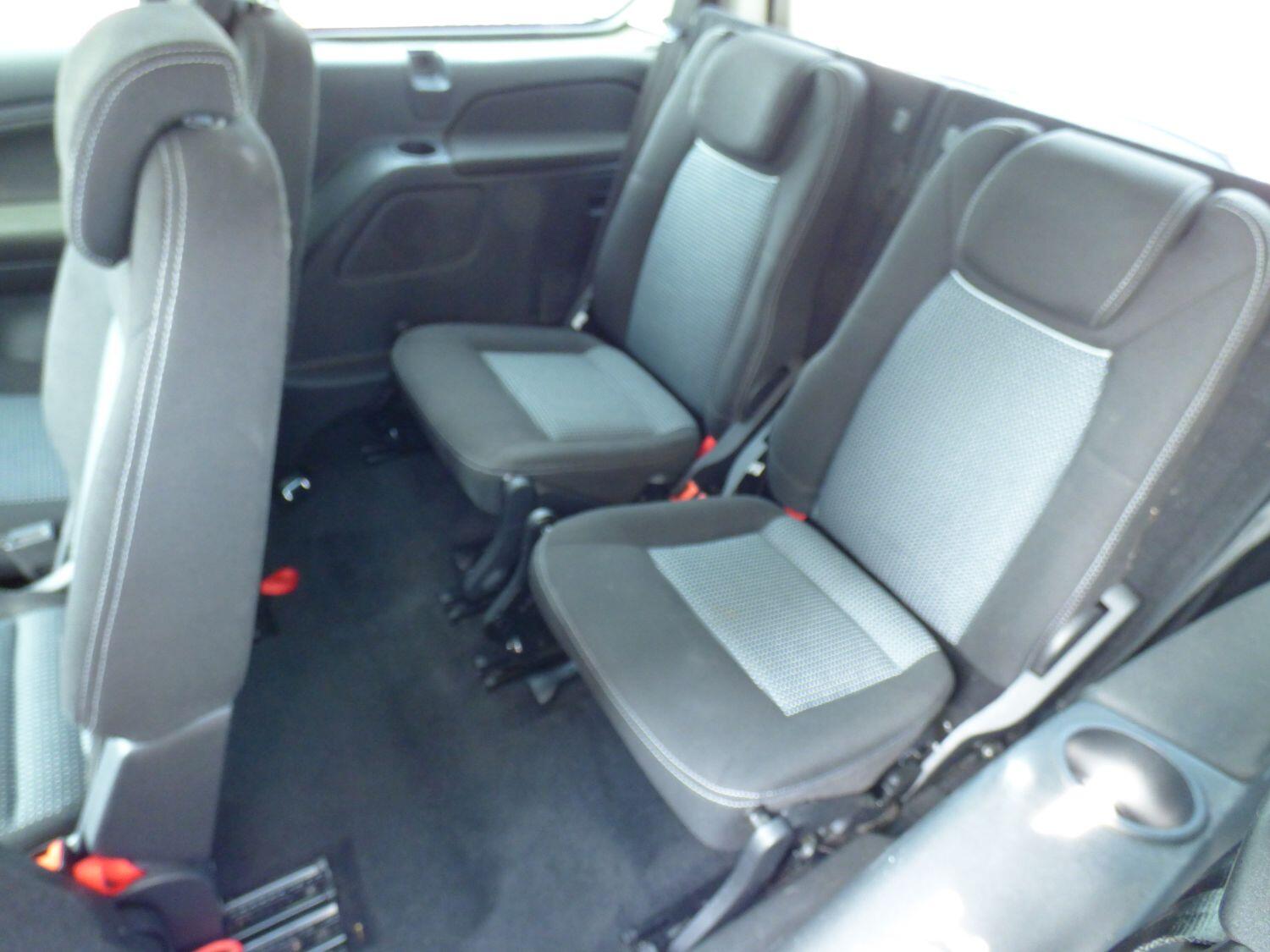 Used Ford Galaxy 2013 for sale - 76712743: Photo 11