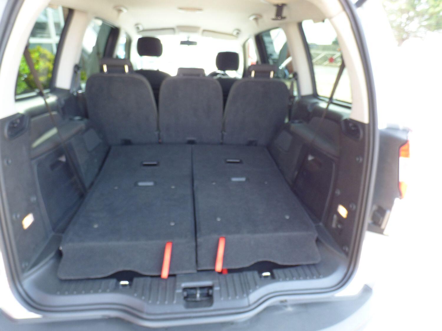 Used Ford Galaxy 2013 for sale - 76712743: Photo 13