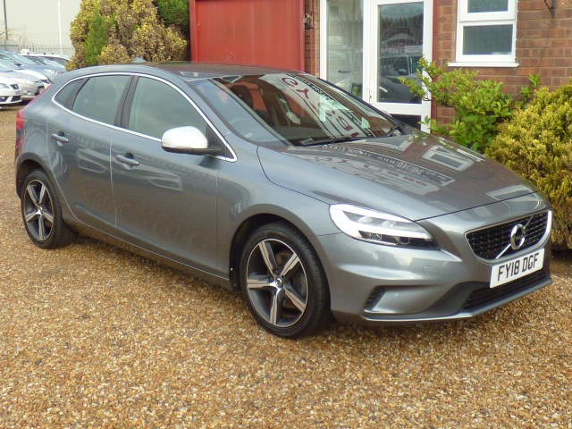 Used Volvo V40 2018 for sale - 76712783: Photo 1