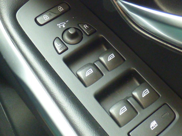 Used Volvo V40 2018 for sale - 76712783: Photo 16