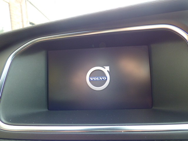 Used Volvo V40 2018 for sale - 76712783: Photo 20