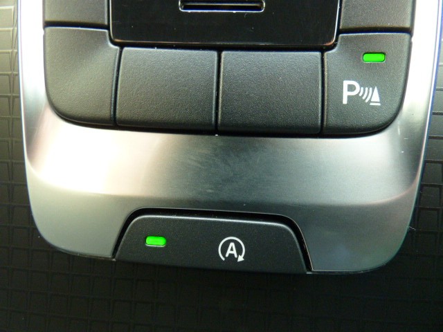 Used Volvo V40 2018 for sale - 76712783: Photo 22