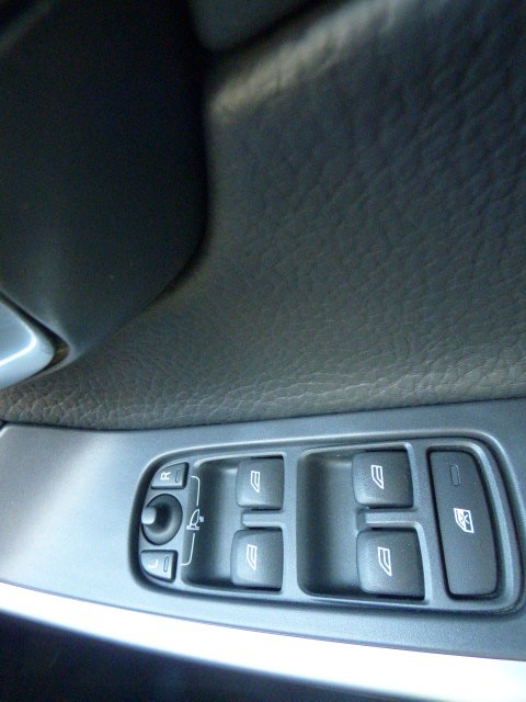 Used Volvo XC60 2010 for sale - 77501510: Photo 20