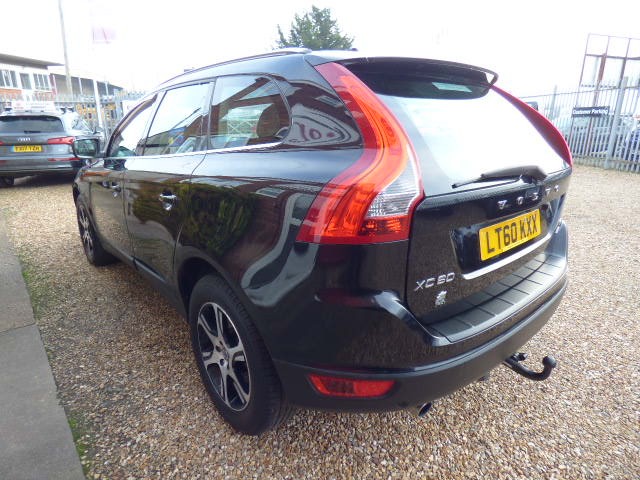 Used Volvo XC60 2010 for sale - 77501510: Photo 4