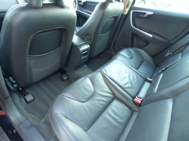 Used Volvo XC60 2010 for sale - 77501510: Photo 8