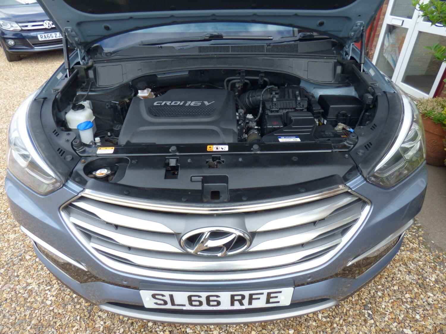 Used Hyundai Santa Fe 2016 for sale - 76712474: Photo 16