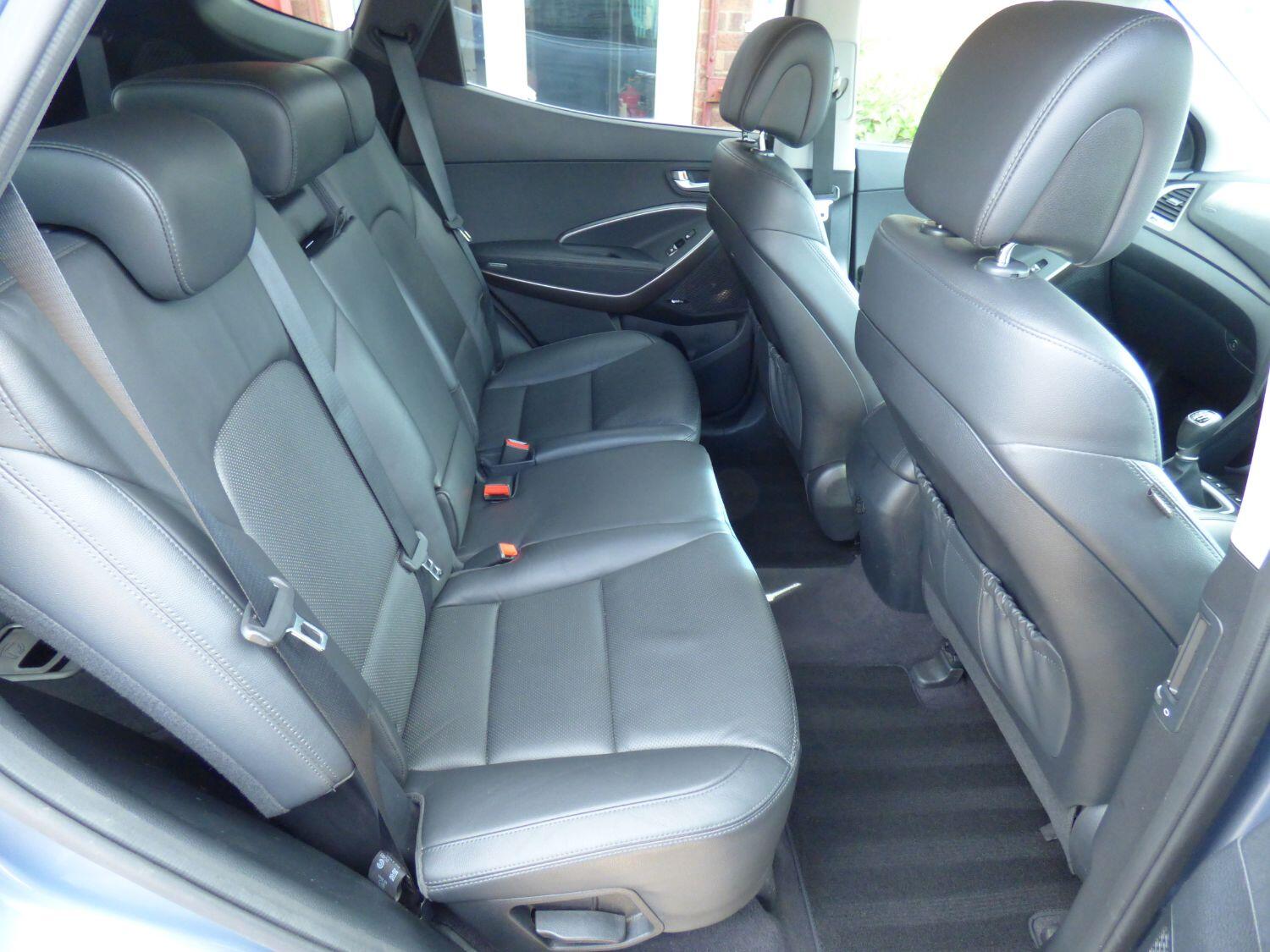 Used Hyundai Santa Fe 2016 for sale - 76712474: Photo 6