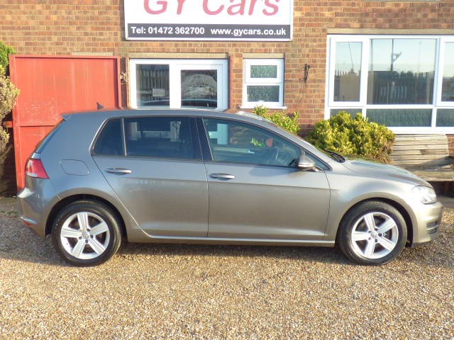 Used Volkswagen Golf 2014 for sale - 76712787: Photo 2