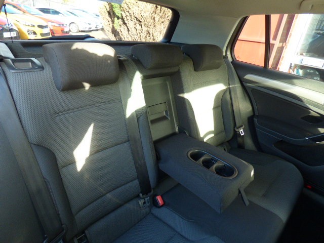 Used Volkswagen Golf 2014 for sale - 76712787: Photo 6