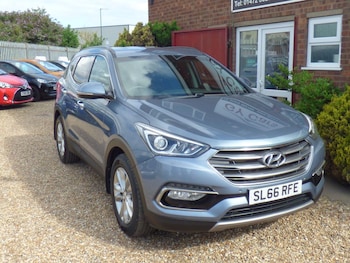 Used Hyundai Santa Fe 2016 for sale - 78285993: Photo