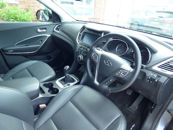 Used Hyundai Santa Fe 2016 for sale - 78285993: Photo