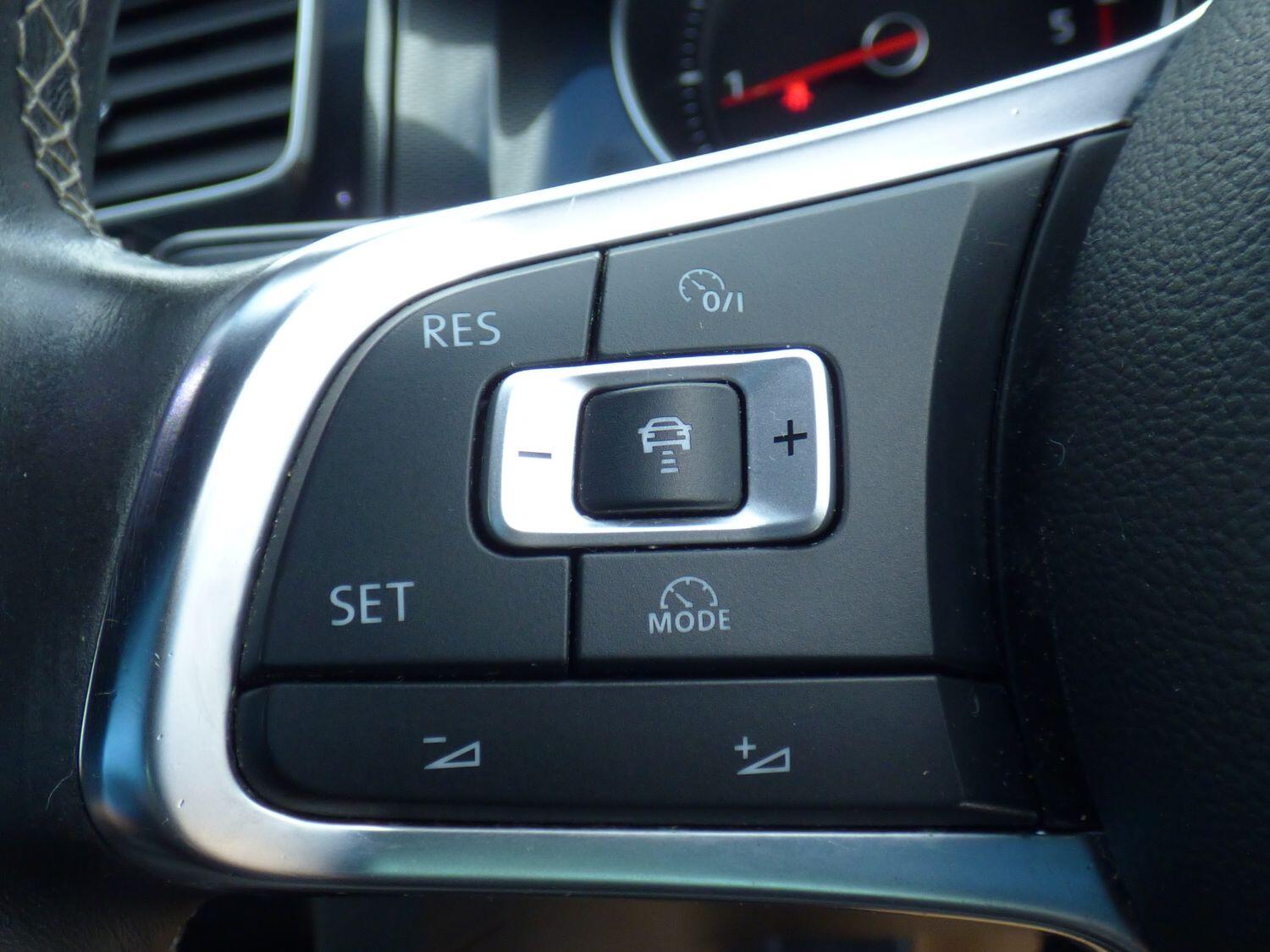 Used Volkswagen Golf 2015 for sale - 77464570: Photo 26