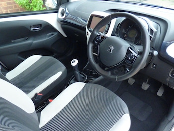 Used Peugeot 108 2017 for sale - 76794485: Photo