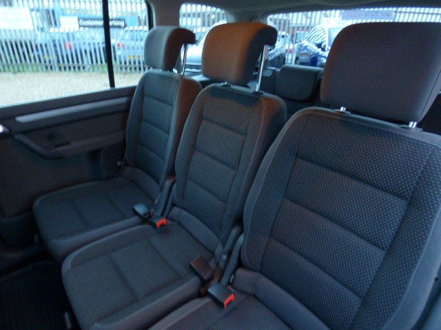 Used Volkswagen Touran 2013 for sale - 76836973: Photo 10