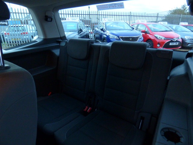 Used Volkswagen Touran 2013 for sale - 76836973: Photo 12