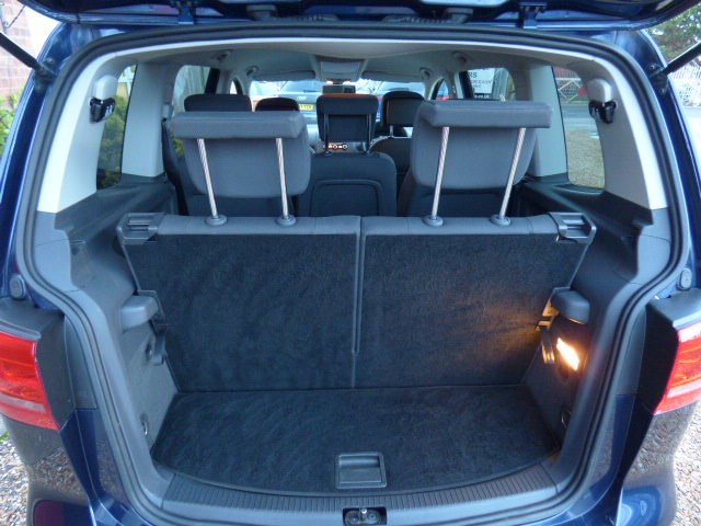 Used Volkswagen Touran 2013 for sale - 76836973: Photo 13