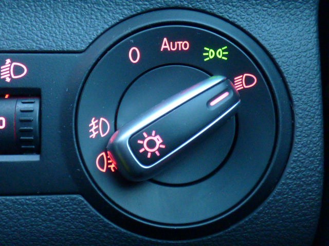 Used Volkswagen Touran 2013 for sale - 76836973: Photo 20