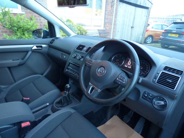 Used Volkswagen Touran 2013 for sale - 76836973: Photo 7