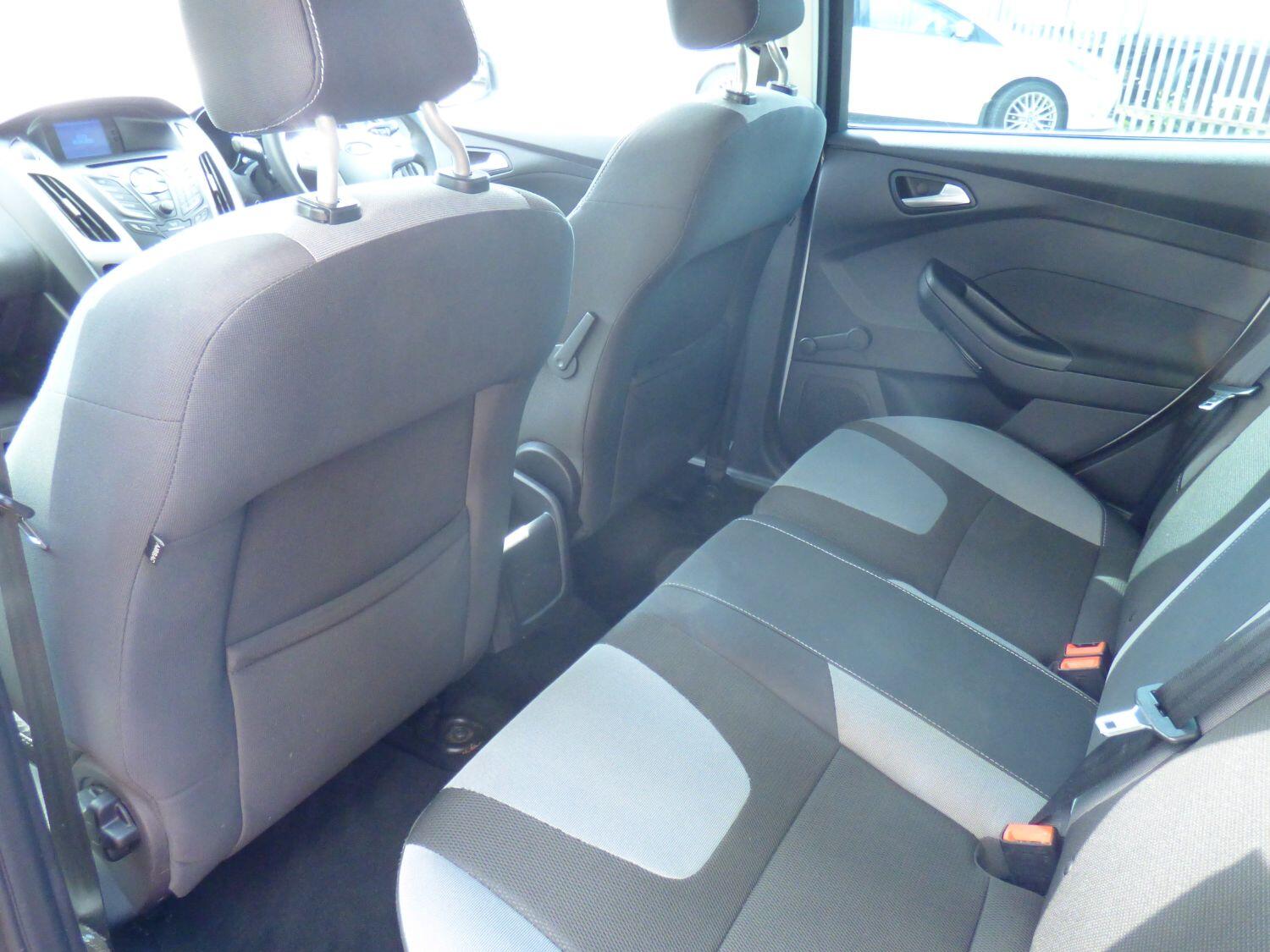 Used Ford Focus 2012 for sale - 76712485: Photo 10